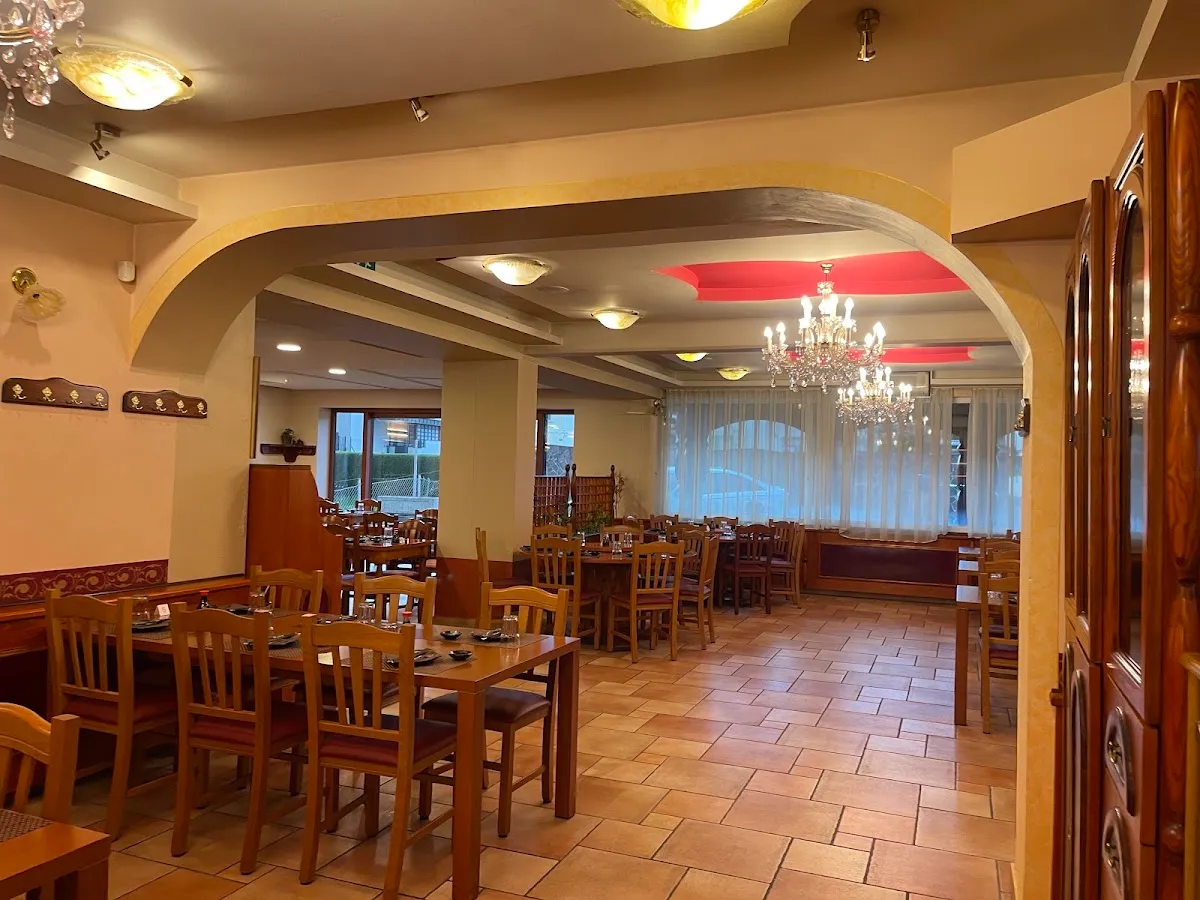 BookNoFees: مطعم – Hinoki - sushi in kitajska restavracija – Ljubljana – هينوكي - مطعم للسوشي والأطباق الصينية، الصورة 1